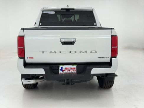 New 2026 Toyota Tacoma Limited AWD/4WD image 39