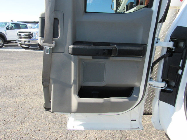 Used 2018 Ford F550 4x4 SuperCab Super Duty image 16
