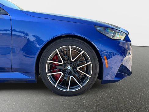 Used 2025 BMW M5 w/ Carbon Package AWD/4WD image 22