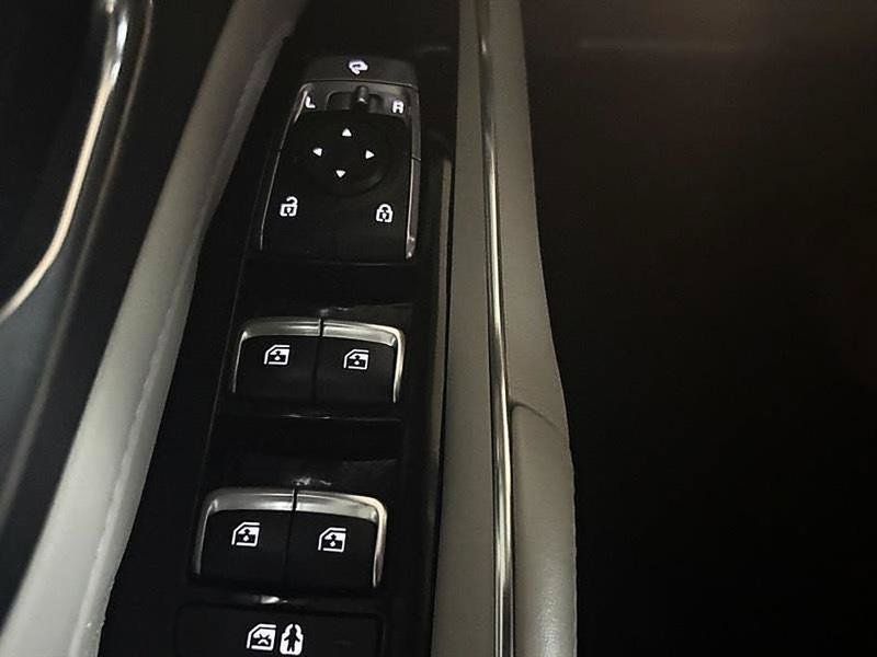 Used 2023 Kia Sorento SX FWD image 13