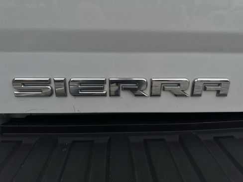 Used 2017 GMC Sierra 1500 2WD Regular Cab image 27