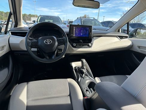 Used 2024 Toyota Corolla LE image 10