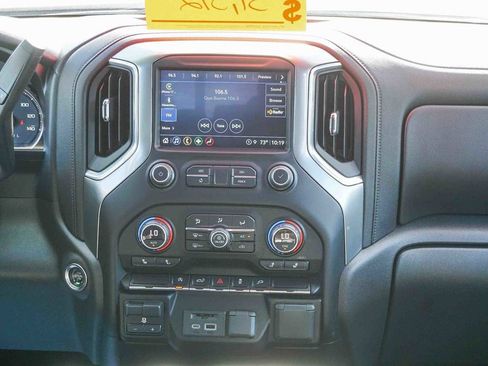 Used 2021 Chevrolet Silverado 1500 LT w/ Convenience Package II image 15