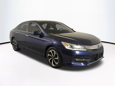 Used 2017 Honda Accord EX-L image 2