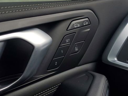 Used 2025 BMW X6 M60i w/ Executive Package image 27