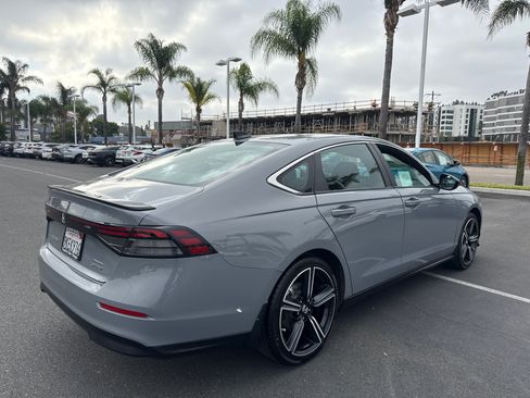 Used 2024 Honda Accord Sport image 12