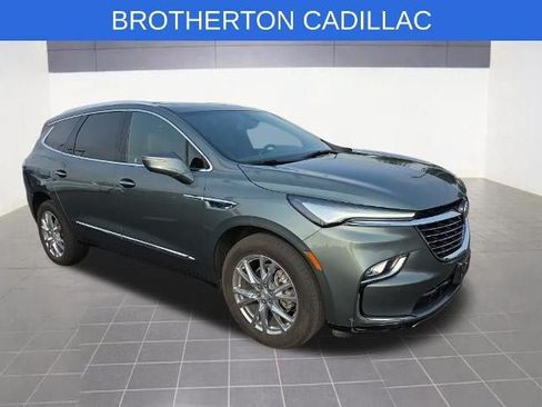 Used 2022 Buick Enclave Essence w/ Experience Buick Package AWD/4WD image 3