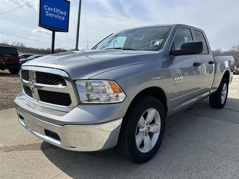 Used 2024 RAM 1500 Classic SLT image 8