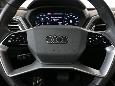 Used 2024 Audi Q4 e-tron Premium image 9