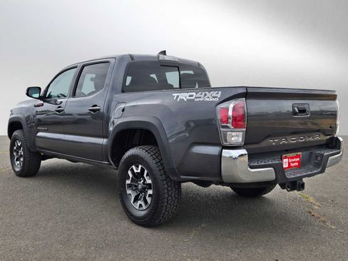 Used 2022 Toyota Tacoma TRD Off-Road AWD/4WD image 6