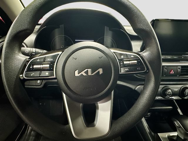 Used 2024 Kia Forte LXS FWD image 11