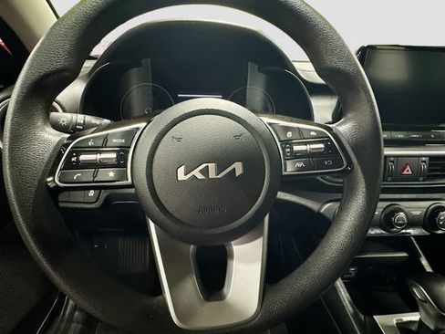 Used 2024 Kia Forte LXS FWD image 11