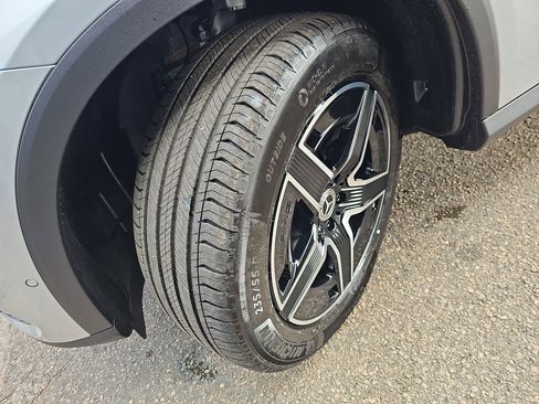 New 2026 Mercedes-Benz GLC 300 image 33