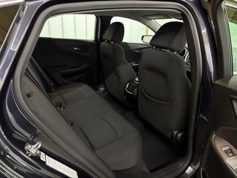 Used 2023 Chevrolet Malibu LT FWD image 12