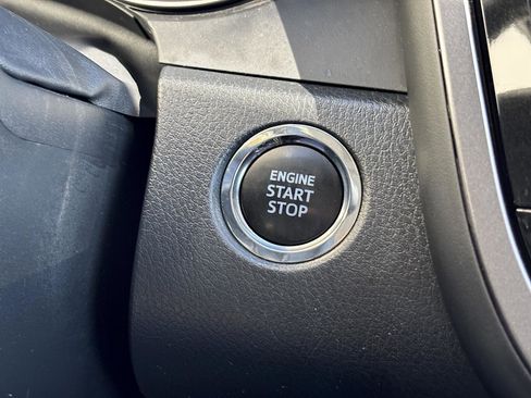 Used 2024 Toyota Camry SE w/ Convenience Package image 18