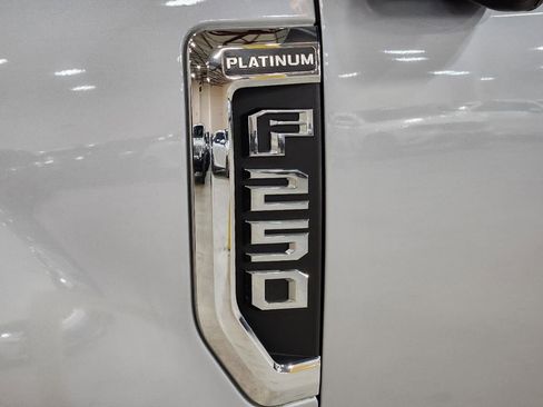 Used 2022 Ford F250 Platinum w/ Tremor Off-Road Package image 25