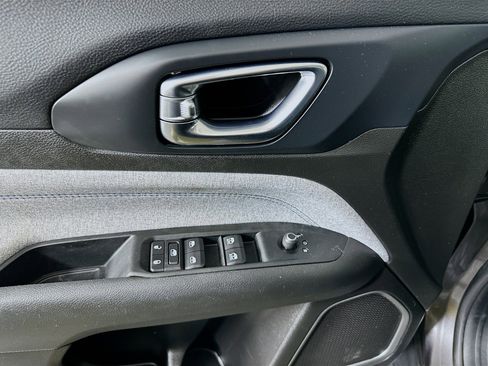 Used 2022 Jeep Compass Latitude w/ Convenience Group image 15