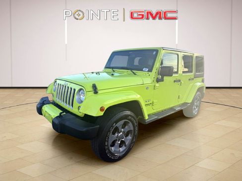 Used 2016 Jeep Wrangler Unlimited Sahara w/ Connectivity Group image 3