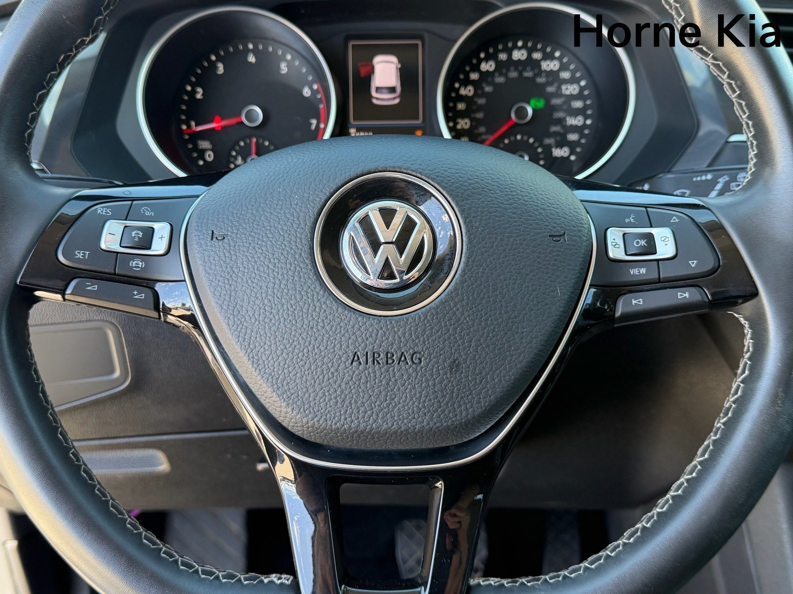 Used 2021 Volkswagen Tiguan SE FWD image 28