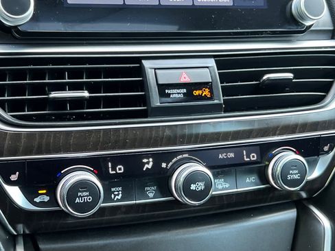 Used 2021 Honda Accord EX image 21