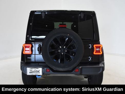 Used 2023 Jeep Wrangler Unlimited Sahara w/ Cold Weather Group AWD/4WD image 6