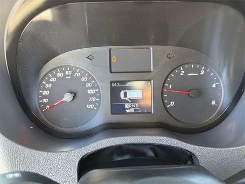 Used 2022 Mercedes-Benz Sprinter 2500 image 10