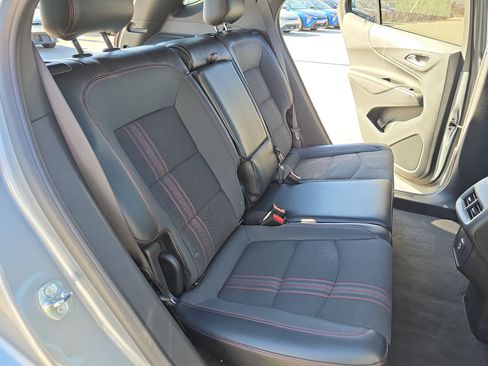 Used 2023 Chevrolet Equinox RS image 11