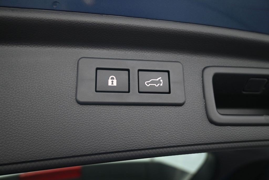 Used 2024 Subaru Forester Limited AWD/4WD image 15