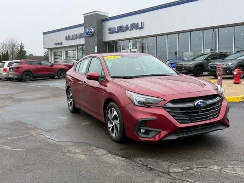 Used 2025 Subaru Legacy Premium image 1