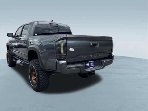 Used 2023 Toyota Tacoma TRD Off-Road w/ Technology Package AWD/4WD image 6