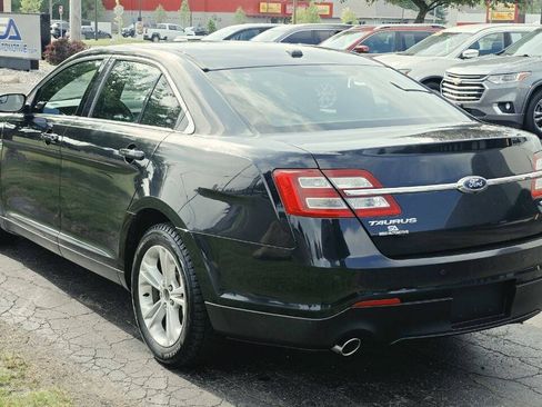 Used 2019 Ford Taurus SEL AWD/4WD image 4