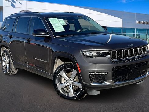 Used 2022 Jeep Grand Cherokee L Limited image 12