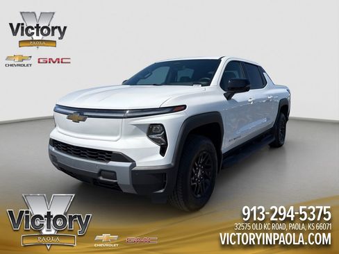 Used 2025 Chevrolet Silverado EV LT AWD/4WD image 1