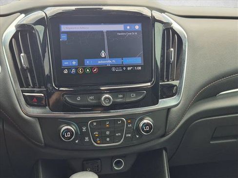Used 2023 Chevrolet Traverse RS FWD image 15