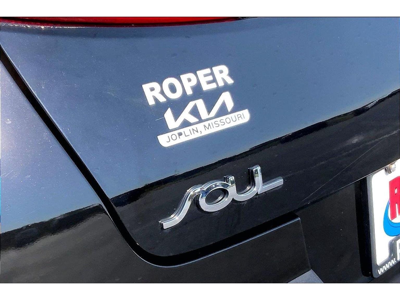 Used 2020 Kia Soul LX FWD image 25