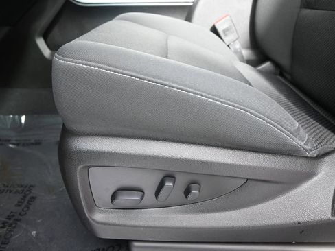 Used 2018 Chevrolet Silverado 1500 LT w/ All Star Edition image 21