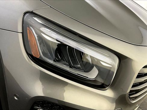 New 2026 Mercedes-Benz GLB 250 4MATIC image 16