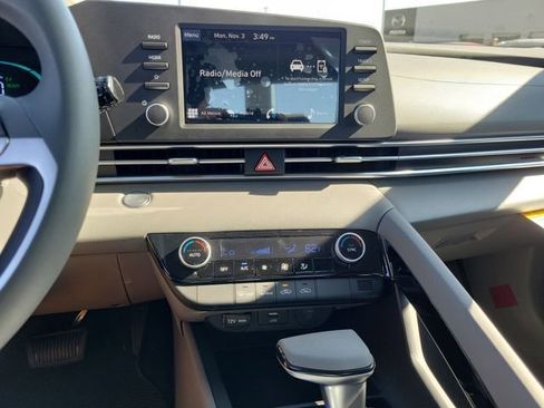 New 2026 Hyundai Elantra Blue image 12