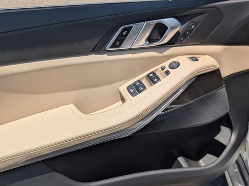 Used 2022 BMW X5 sDrive40i w/ Parking Assistance Package RWD image 15