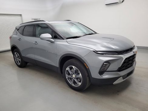 Used 2024 Chevrolet Blazer LT w/ Convenience Package FWD image 11