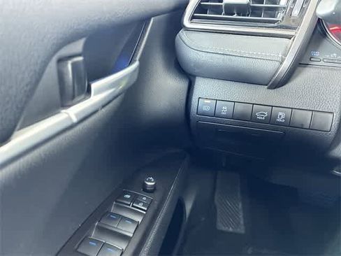 Used 2023 Toyota Camry XSE image 38
