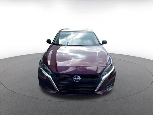 Used 2025 Nissan Altima 2.5 SV image 16