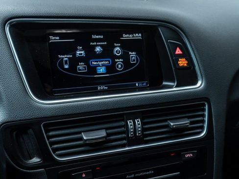 Used 2015 Audi Q5 2.0T Premium Plus w/ Technology Package image 16