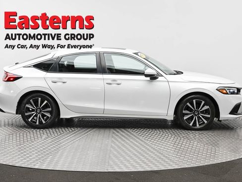 Used 2022 Honda Civic EX-L image 4