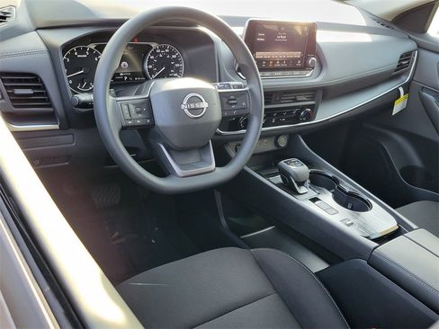 New 2026 Nissan Rogue S image 4