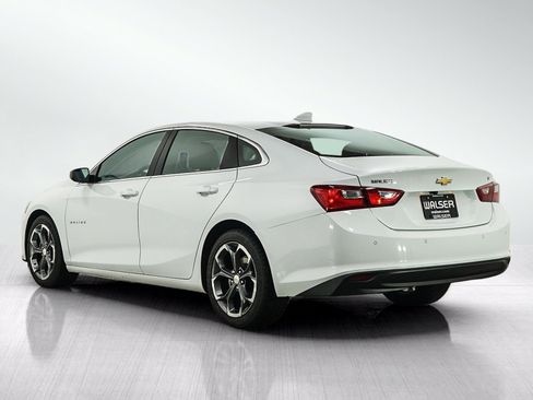 Used 2023 Chevrolet Malibu LT w/ Driver Confidence Package FWD image 3