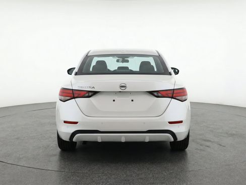 Used 2025 Nissan Sentra SV FWD image 7