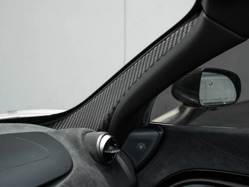 Used 2020 McLaren 720S Spider RWD image 41