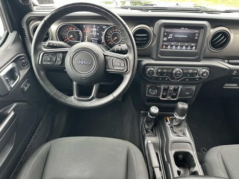 Used 2021 Jeep Wrangler Unlimited Sport AWD/4WD image 17