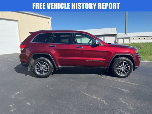 Used 2018 Jeep Grand Cherokee Limited AWD/4WD image 3